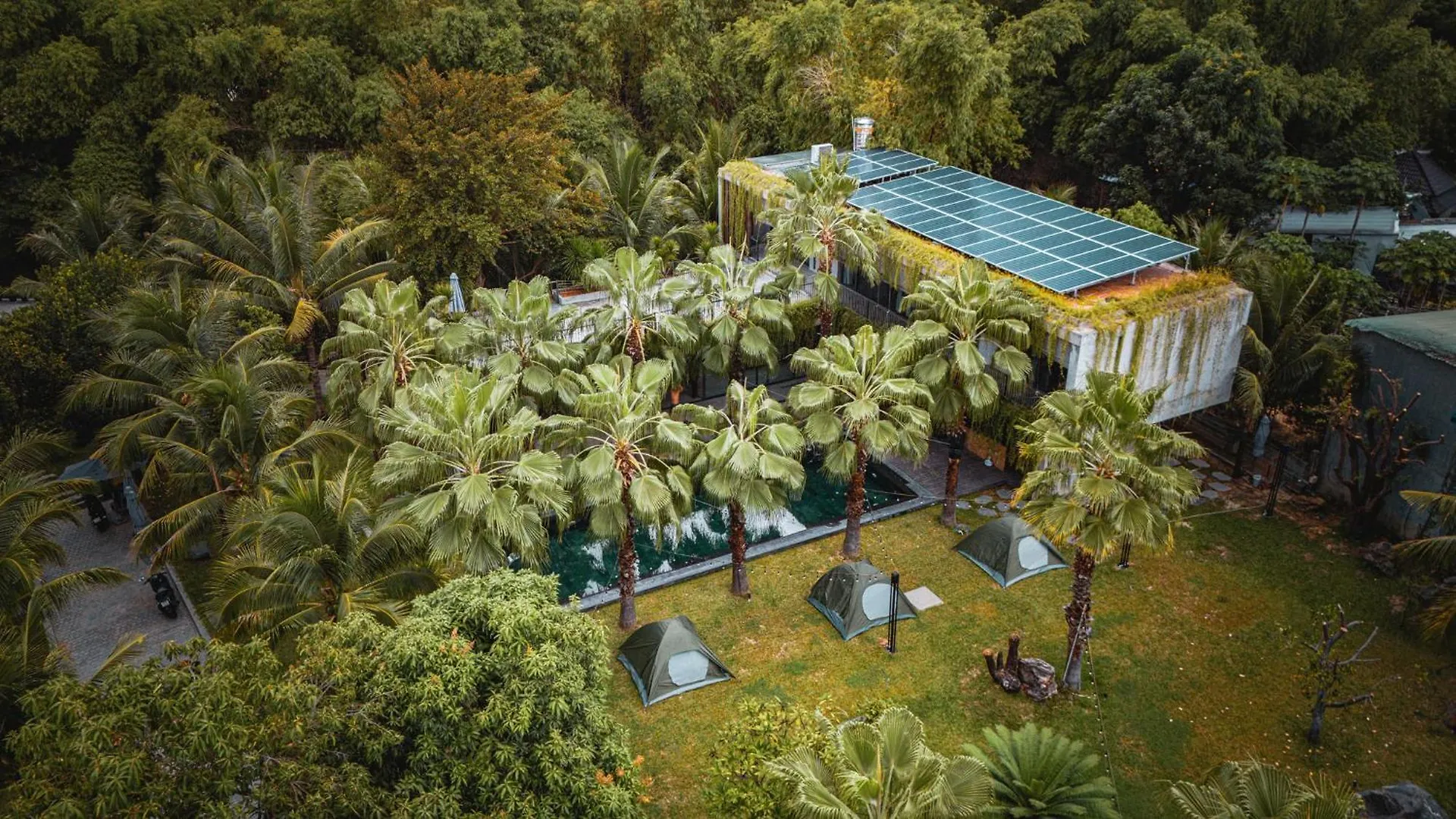 Palm Villa location